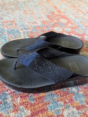 FitFlop Women US 8 Ritzy Toe Thong Sandals Flip Flop Midnight Blue Sparkle Bling